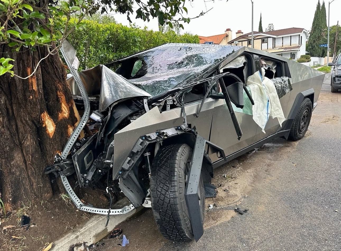 j9九游真人游戏第一品牌登录入口行车不规范🚗TMZ：警方认为阿里纳斯儿子可能因超速导致车祸