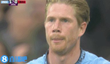 j9九游会老哥俱乐部交流这都能不进！德布劳内近距离错失大空门，一脚踢中横梁