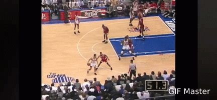 j9九游会老哥俱乐部交流32年前的今天 “疯子”约翰-斯塔克斯东决G2隔扣乔丹和格兰特